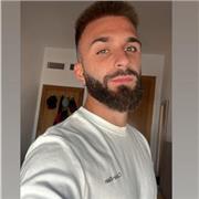 Profesor especializado en Inglés, con nivel de C1 por Cambridge. También imparto clase de matemáticas. Online y presencial